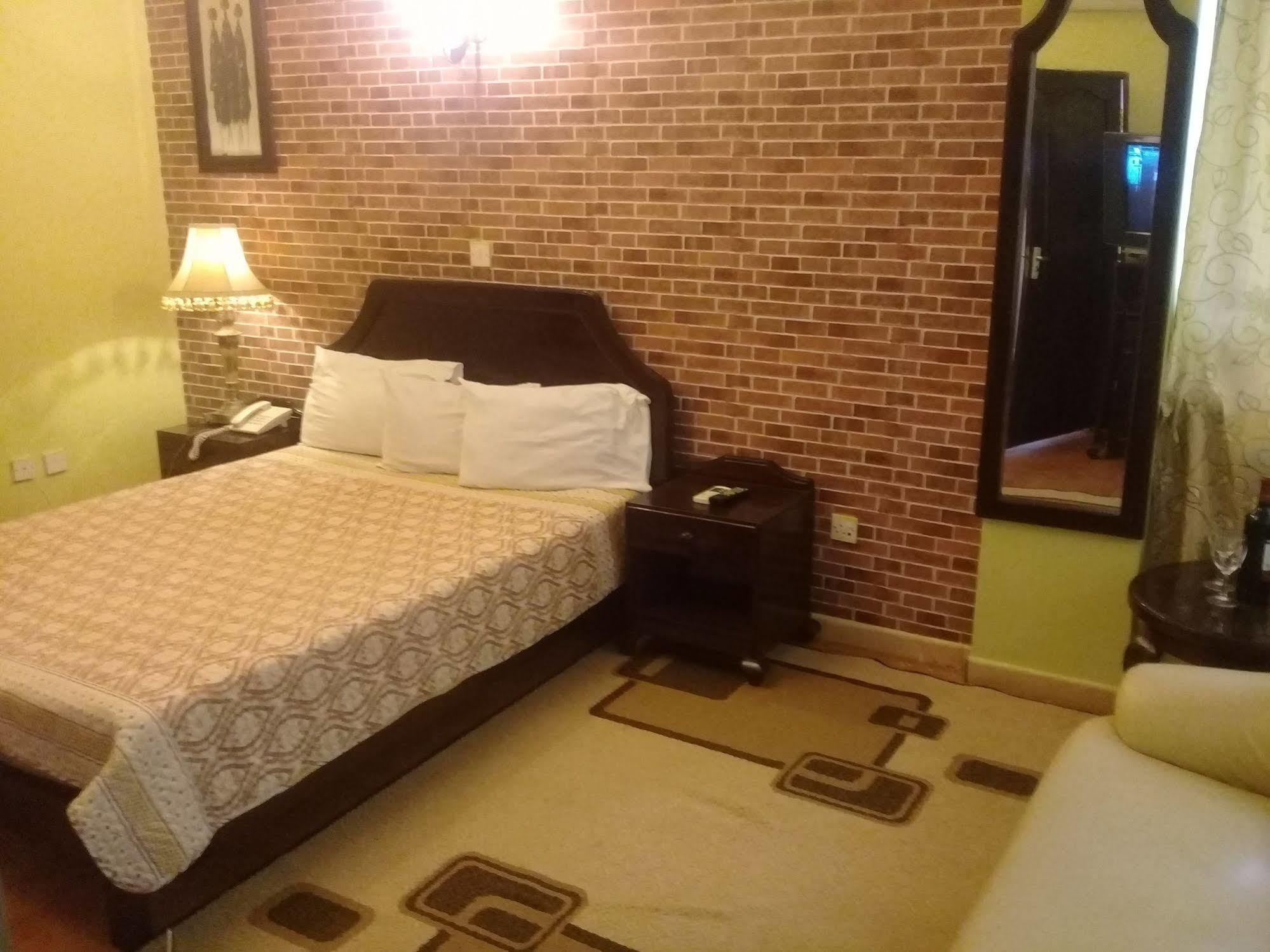 Osy Grand Hotel Moshi Kilimanjaro Tanzania Екстер'єр фото