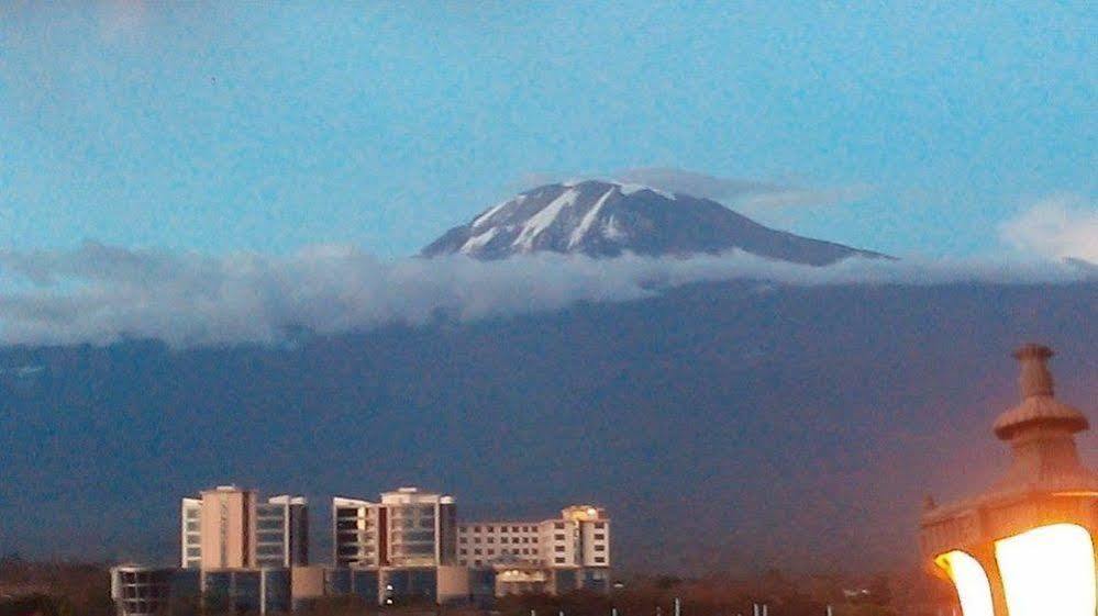 Osy Grand Hotel Moshi Kilimanjaro Tanzania Екстер'єр фото